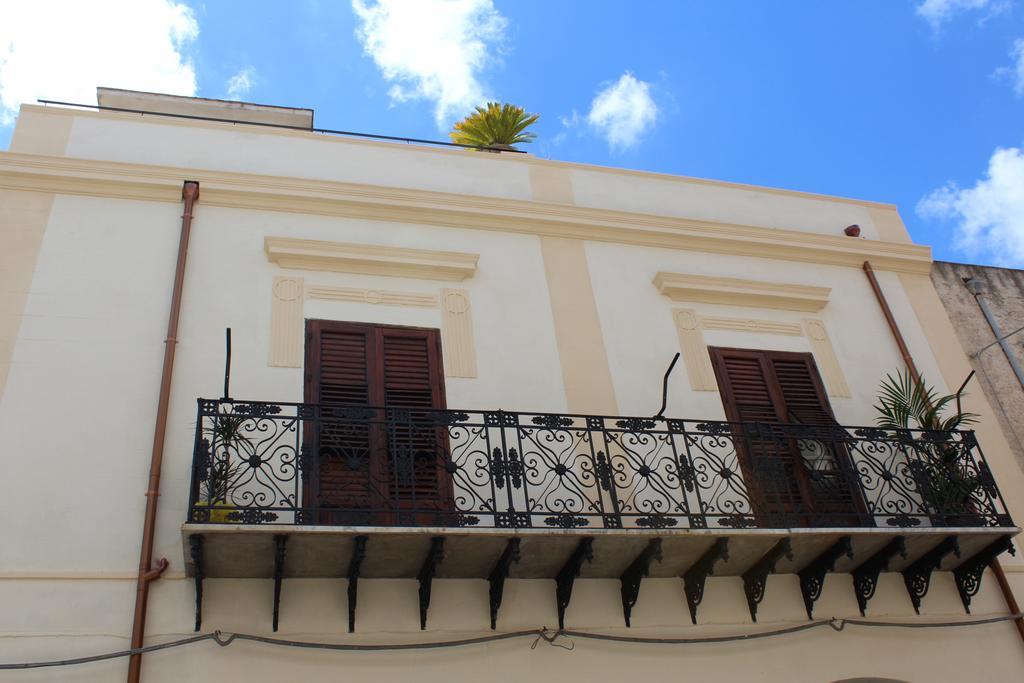 فيلا Terrazza In Palazzo Taormina كاستيلاّماري ديل غو المظهر الخارجي الصورة